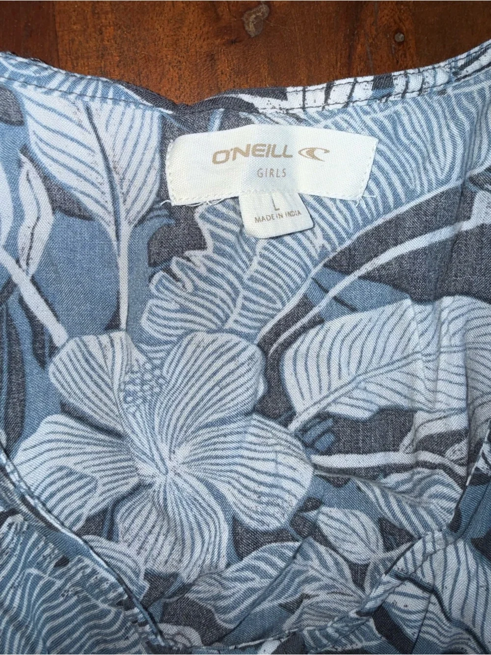 ONeill lightweight sleeveless